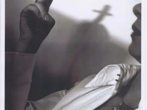 League Against Cancer Shadow print ad – cigarette cross shadow | Radovan Grezo